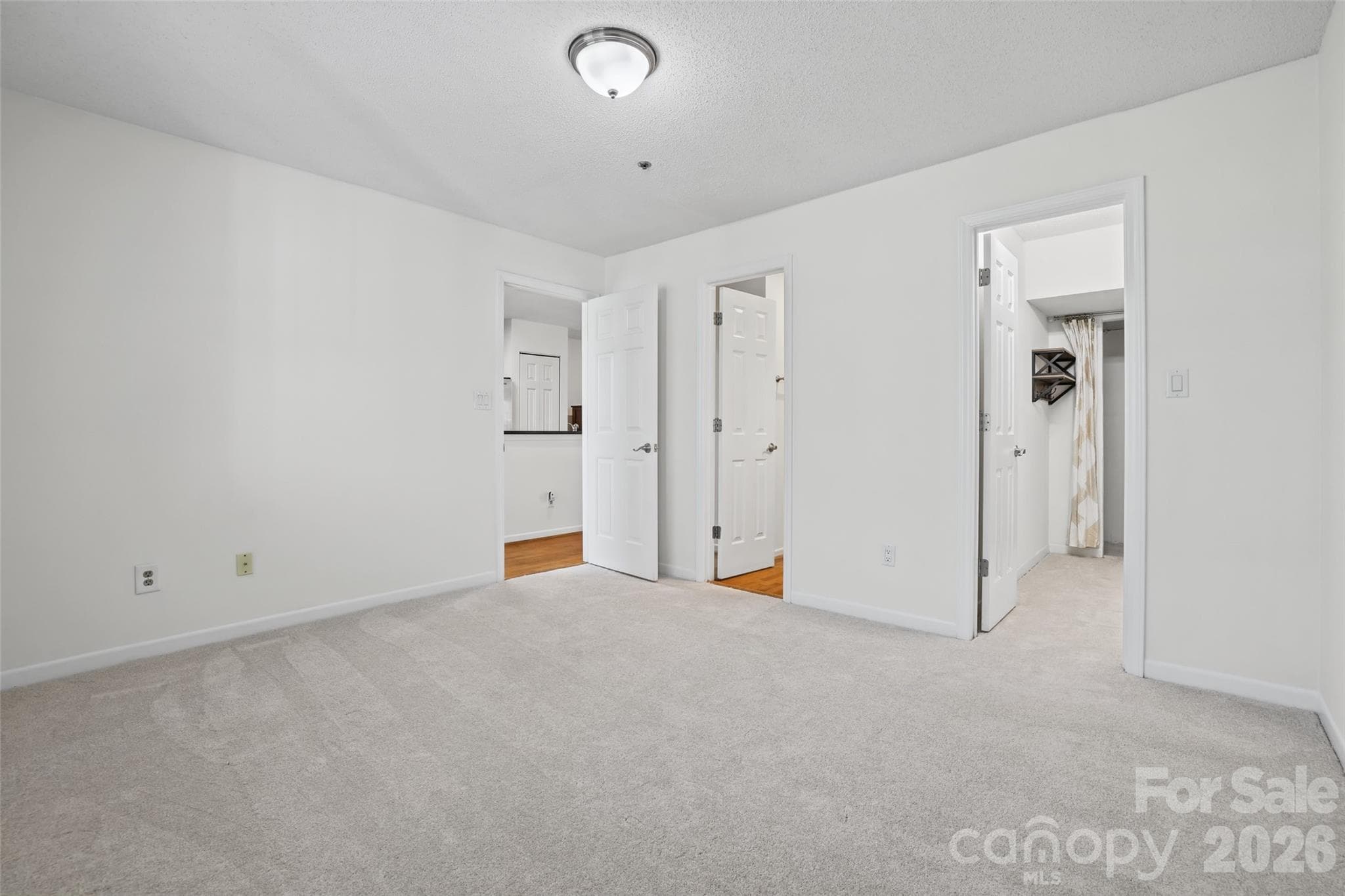 Condominium at 525 Olmsted Park Place, Charlotte, photo 20 of 30