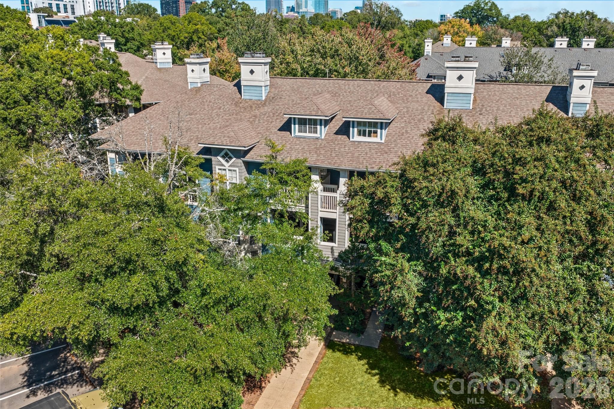 Condominium at 525 Olmsted Park Place, Charlotte, photo 26 of 30