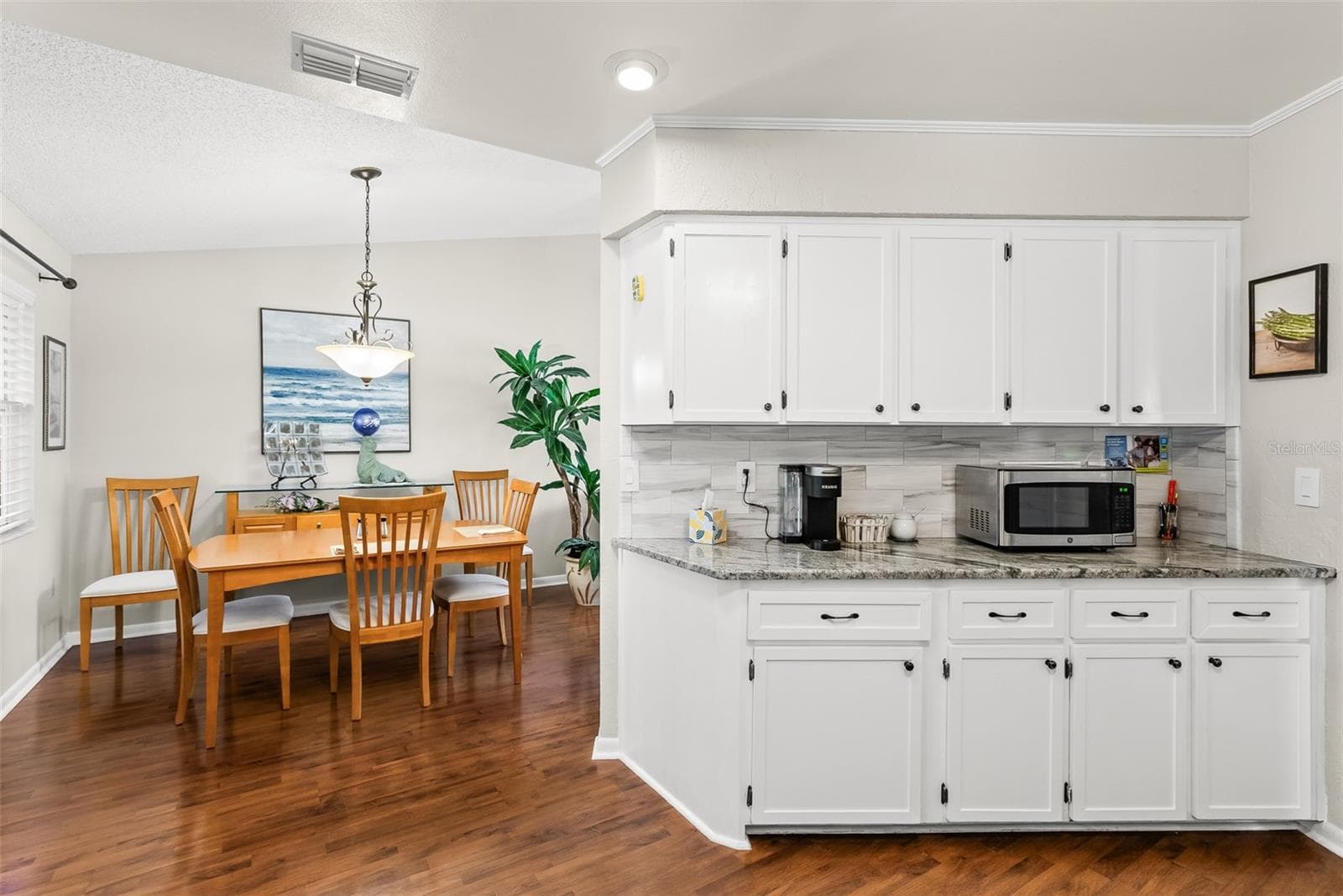 Single Family Residence at 506 GALLOWAY CT, LEESBURG, photo 9 of 40