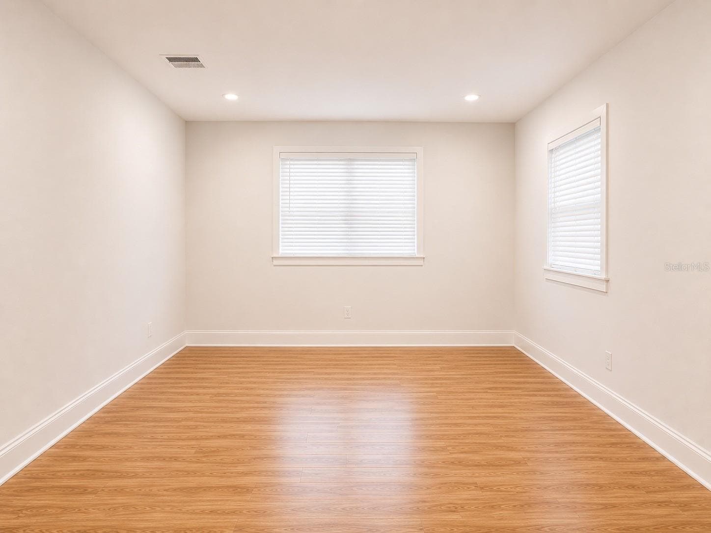 Single Family Residence at 108 MISSION HILLS AVE, TEMPLE TERRACE, photo 15 of 16