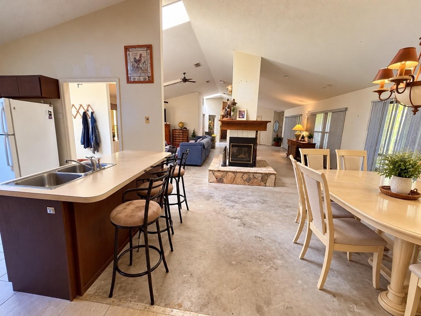 Single Family Residence at 16100 SE 170TH AVE, WEIRSDALE, photo 9 of 12