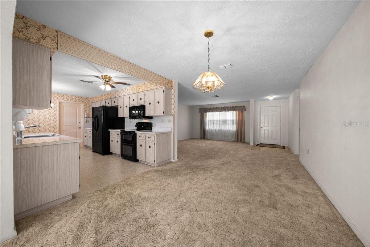 Single Family Residence at 317 S BARBOUR ST, BEVERLY HILLS, photo 10 of 45