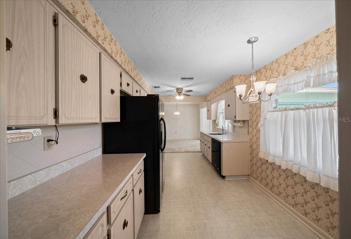 Single Family Residence at 317 S BARBOUR ST, BEVERLY HILLS, photo 15 of 45