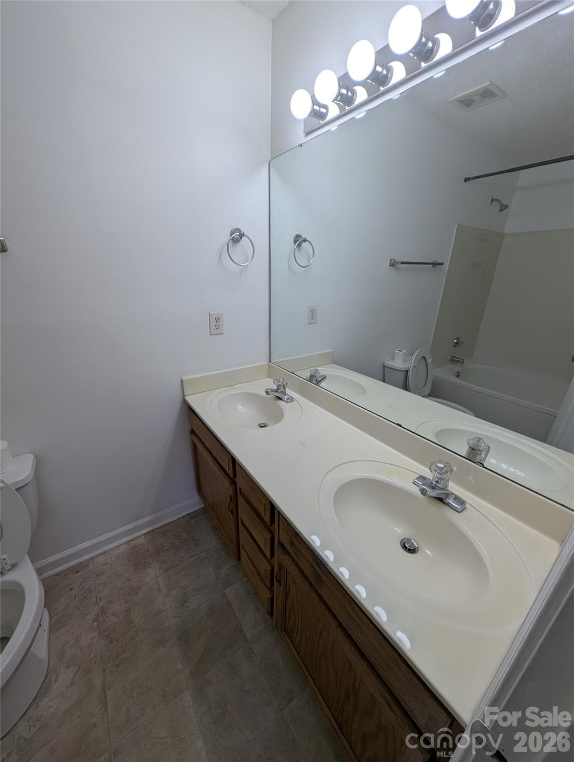 Townhouse at 5967 Prescott Court, Charlotte, photo 16 of 22