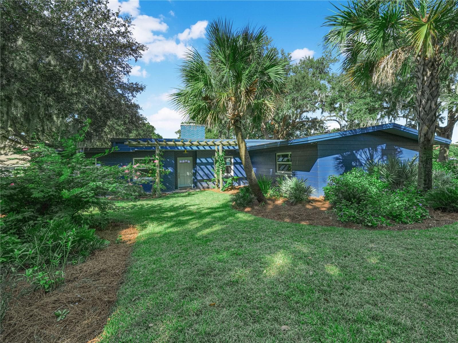 Front Entrance - 1329 HOLLISTER RD, BABSON PARK