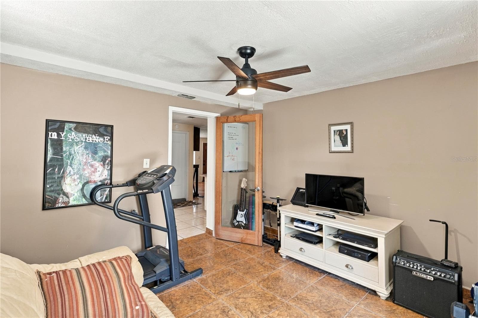 Single Family Residence at 1042 VIKING DR, HOLIDAY, photo 17 of 50