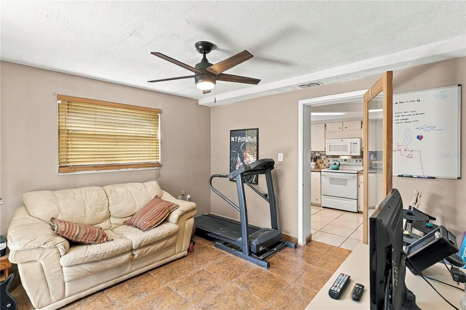 Single Family Residence at 1042 VIKING DR, HOLIDAY, photo 18 of 50