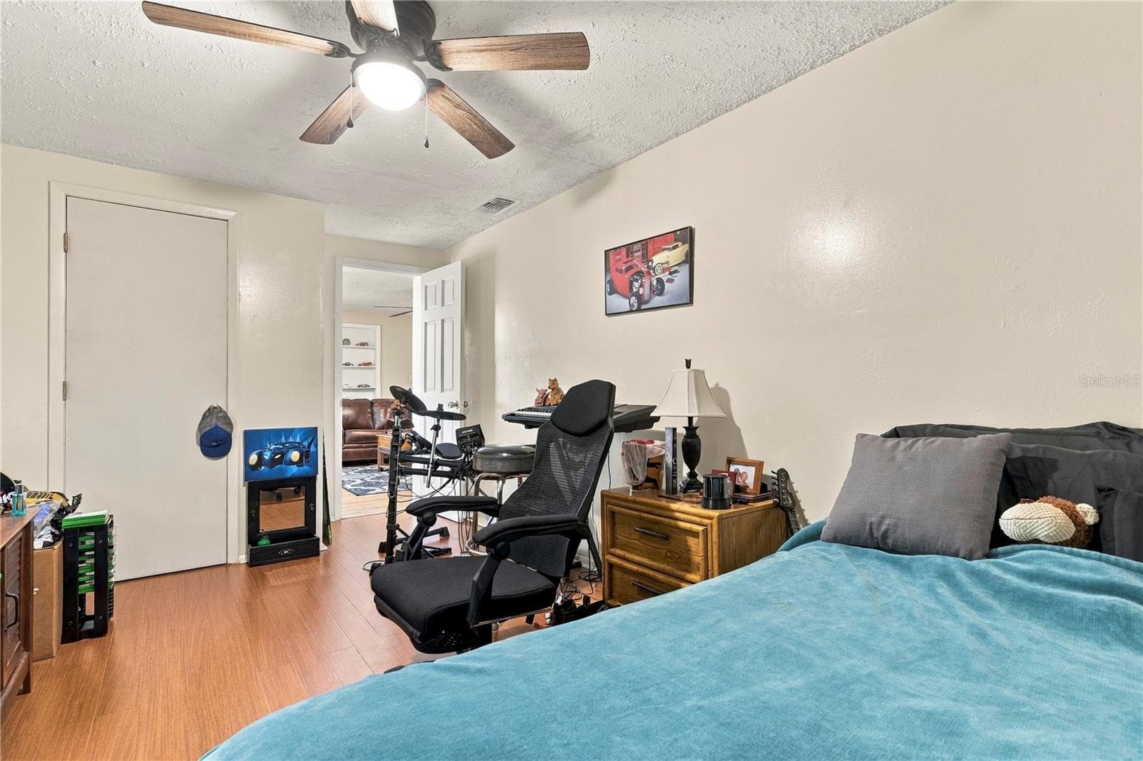 Single Family Residence at 1042 VIKING DR, HOLIDAY, photo 46 of 50