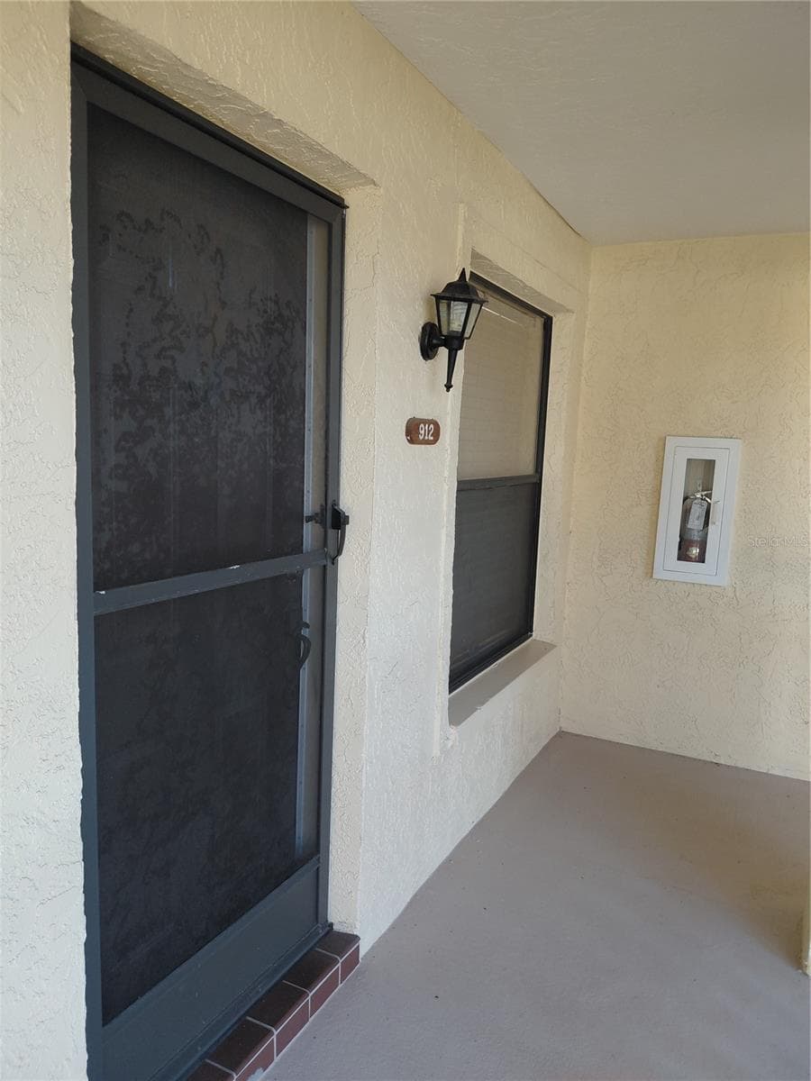 Condominium at 912 HAMMOCK PINE BLVD #912, CLEARWATER, photo 2 of 7