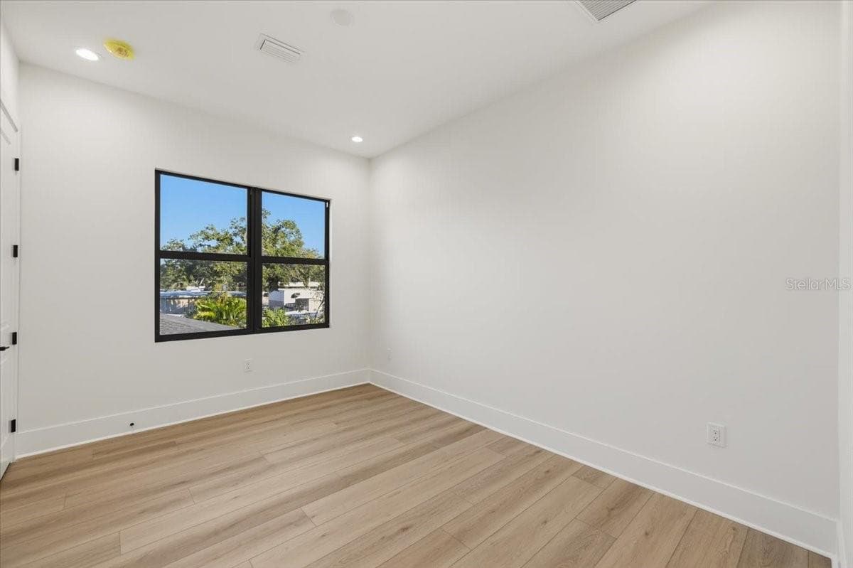 Half Duplex at 809 E LOUISIANA AVE #2, TAMPA, photo 31 of 46