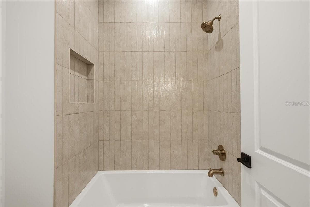 Half Duplex at 809 E LOUISIANA AVE #2, TAMPA, photo 36 of 46