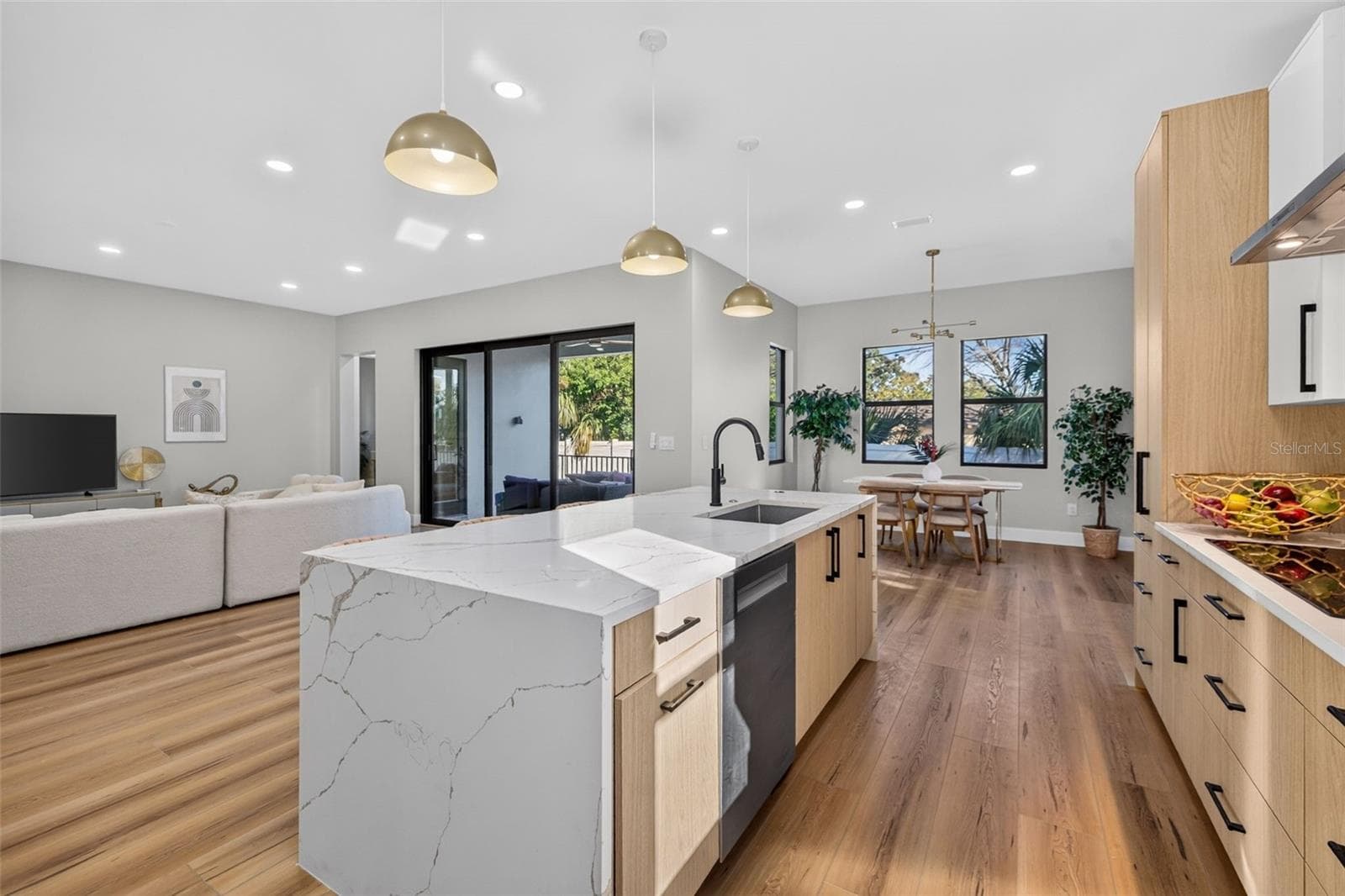 Single Family Residence at 4219 W BAY VIEW AVE, TAMPA, photo 15 of 50