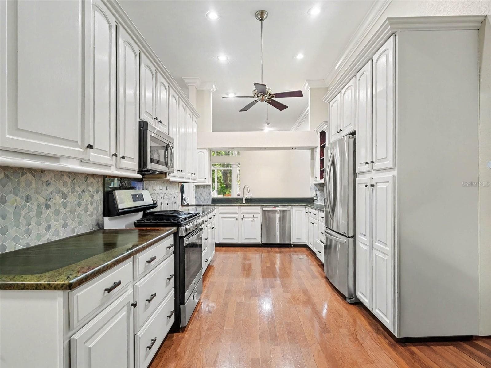 Kitchen - 6435 BERKSHIRE PL, UNIVERSITY PARK