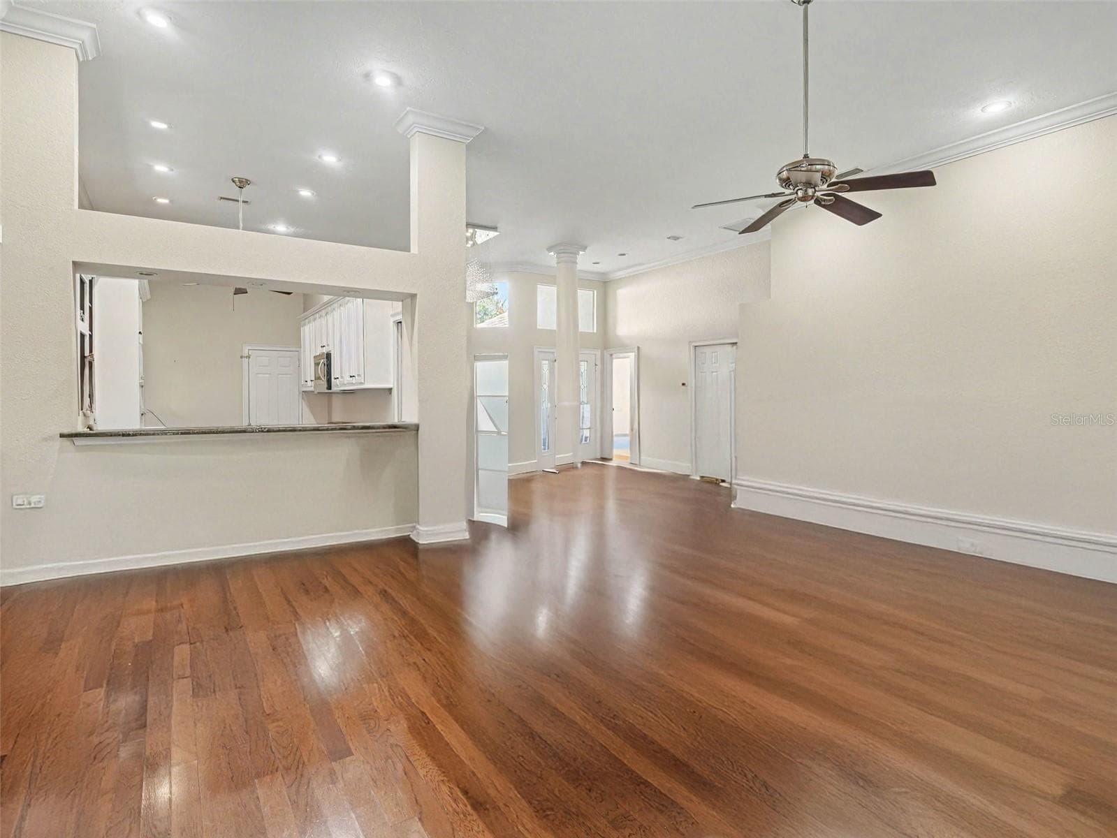Living Room opens to Kitchen and Dining - 6435 BERKSHIRE PL, UNIVERSITY PARK