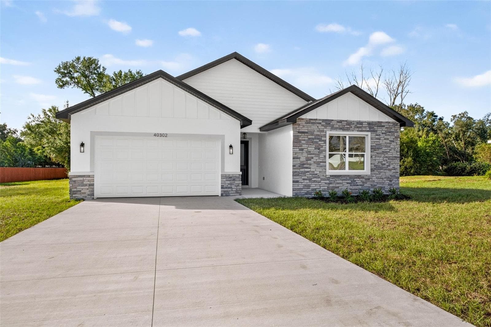 Single Family Residence at 40302 TROTTER LANE, DADE CITY, photo 2 of 65