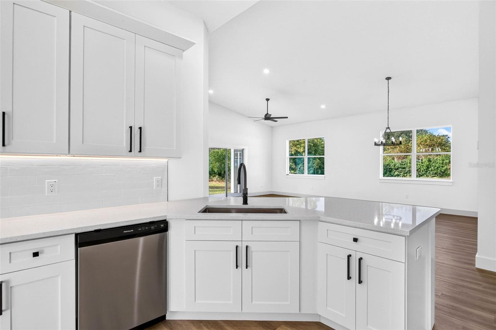 Single Family Residence at 40302 TROTTER LANE, DADE CITY, photo 16 of 65