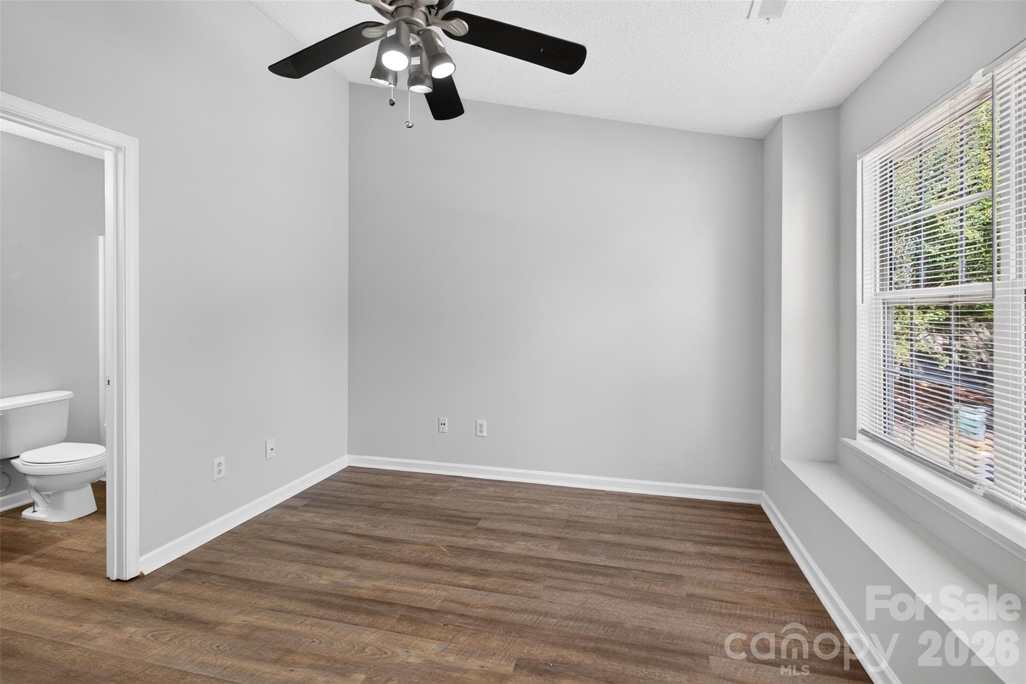 Townhouse at 11578 Briddle Hall Court, Charlotte, photo 11 of 17