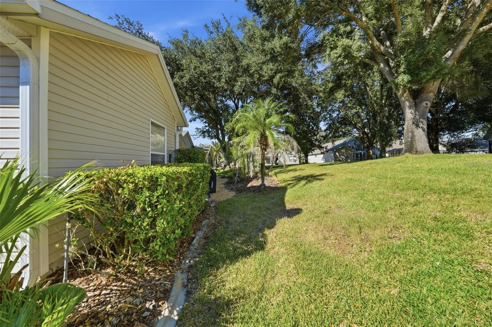 Single Family Residence at 25012 CRANES ROOST CIR, LEESBURG, photo 5 of 38