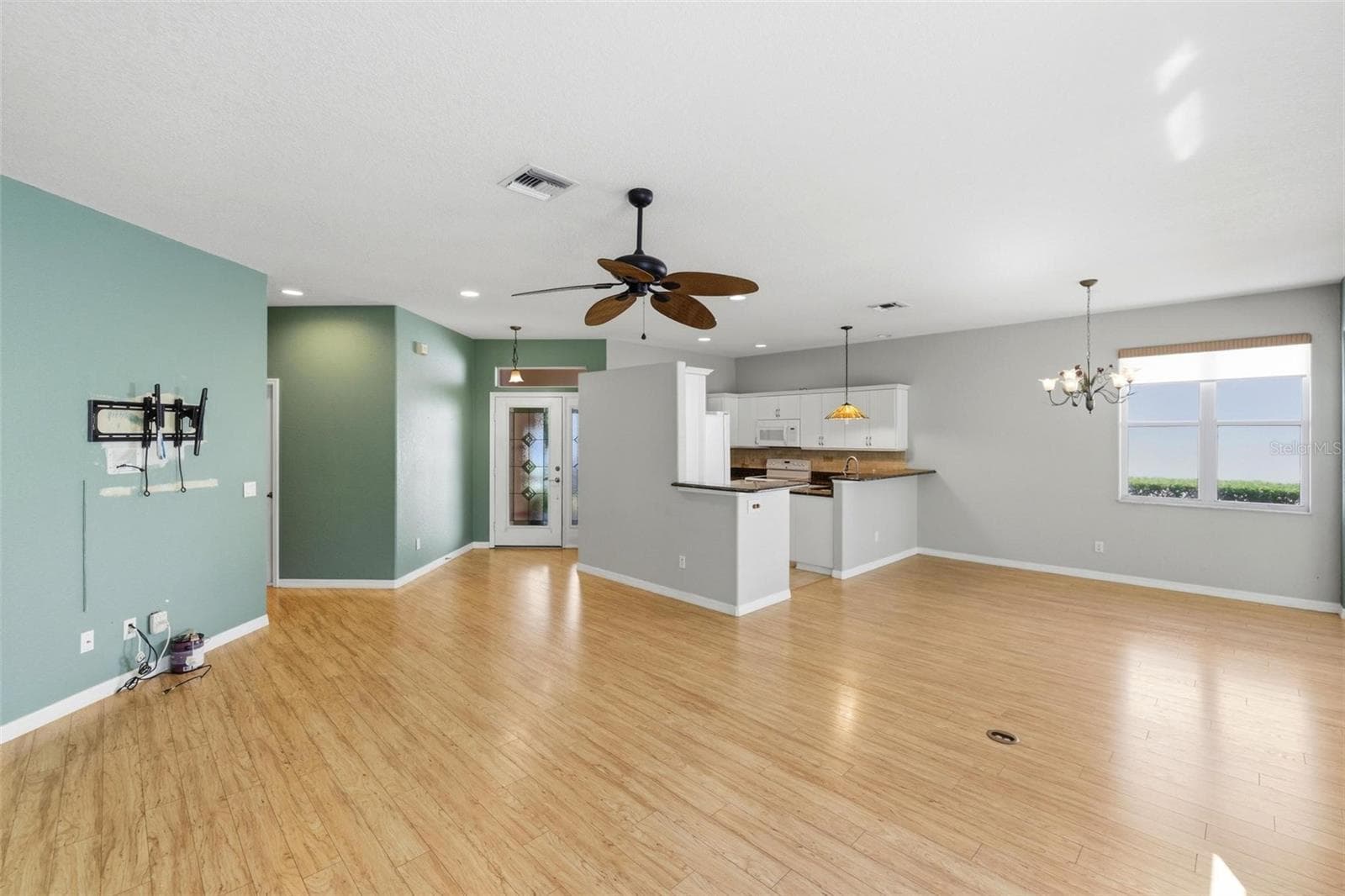 Single Family Residence at 26341 SEMINOLE LAKES BLVD, PUNTA GORDA, photo 16 of 49