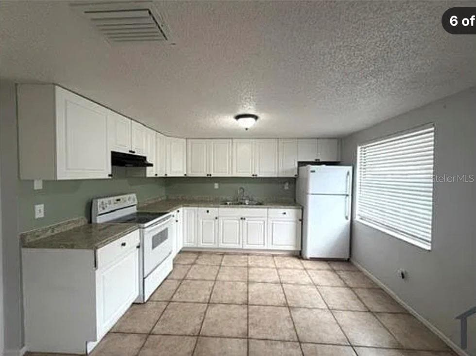 Duplex at 1011 57TH AVENUE TER E, BRADENTON, photo 3 of 18