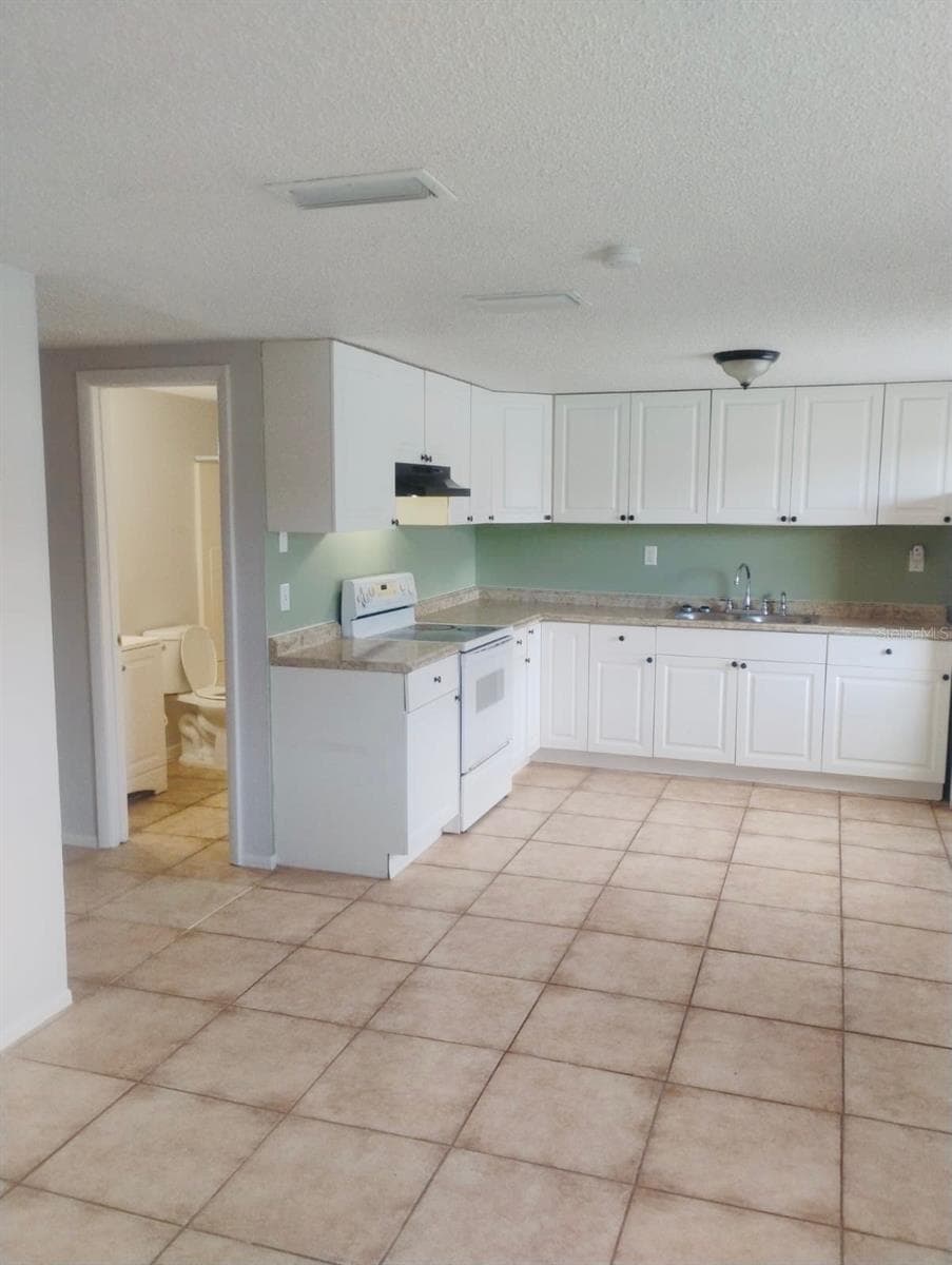Duplex at 1011 57TH AVENUE TER E, BRADENTON, photo 11 of 18