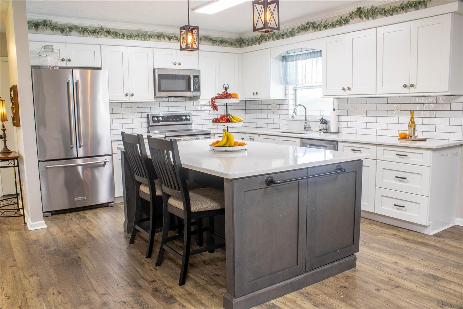 Single Family Residence at 1016 DOLLY LN, LAKELAND, photo 7 of 31