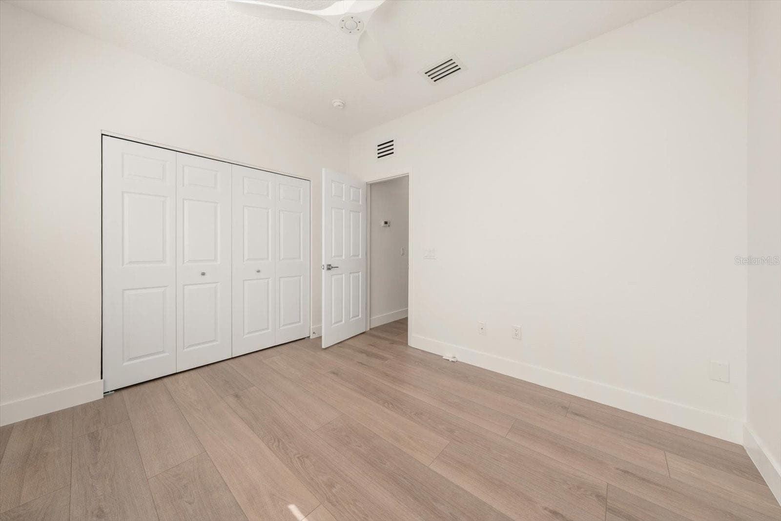 Townhouse at 295 7TH ST S, ST PETERSBURG, photo 16 of 31