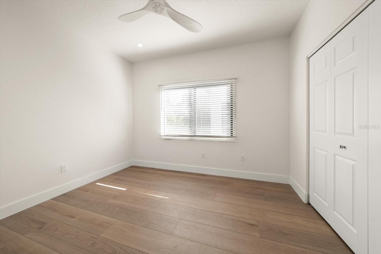 Townhouse at 295 7TH ST S, ST PETERSBURG, photo 21 of 31