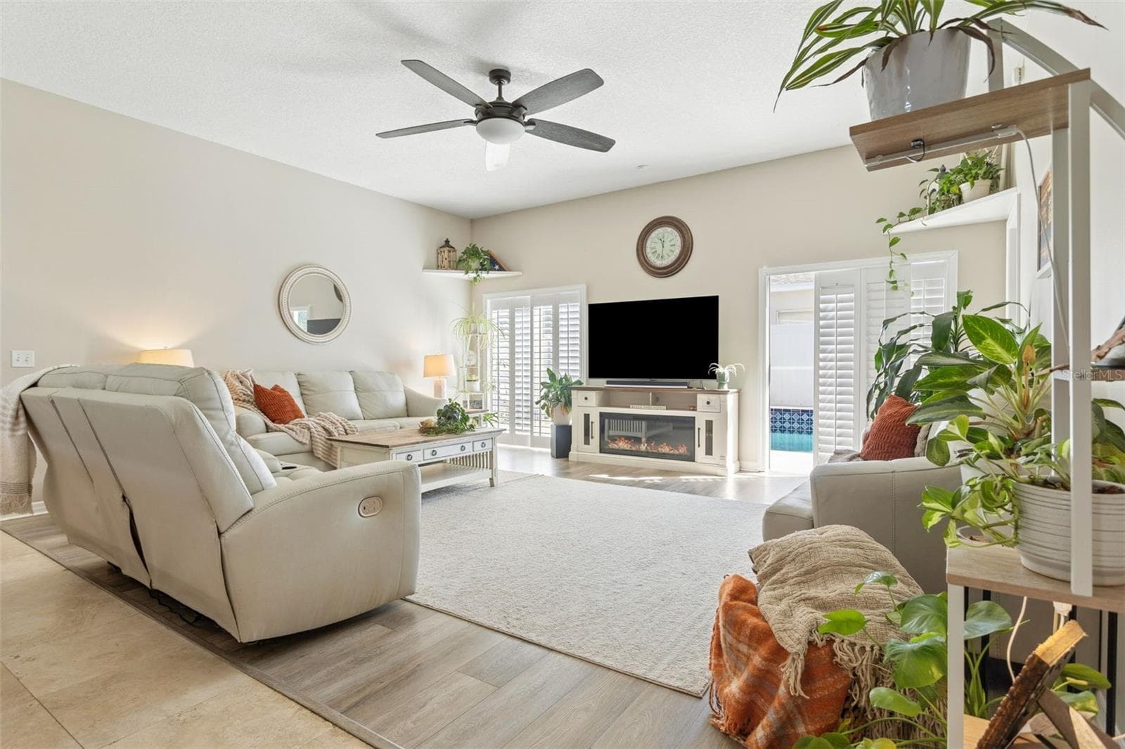 Single Family Residence at 9646 FOX HEARST RD, TAMPA, photo 6 of 30