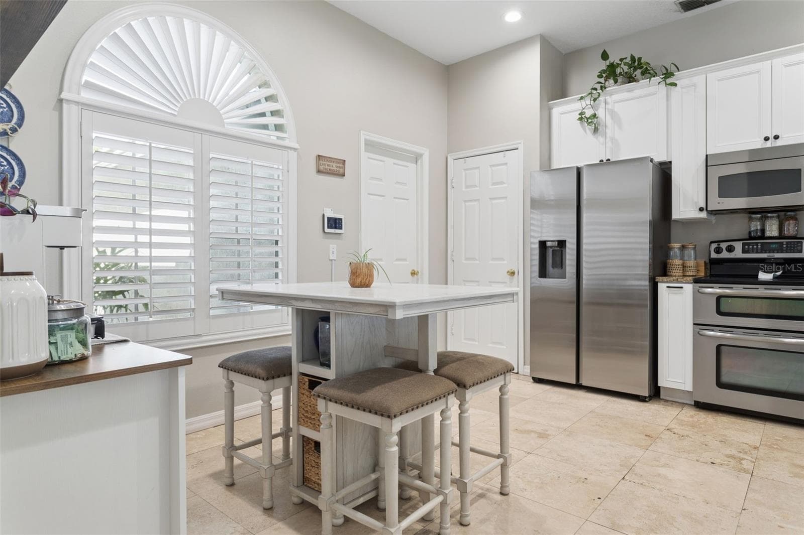 Single Family Residence at 9646 FOX HEARST RD, TAMPA, photo 12 of 30