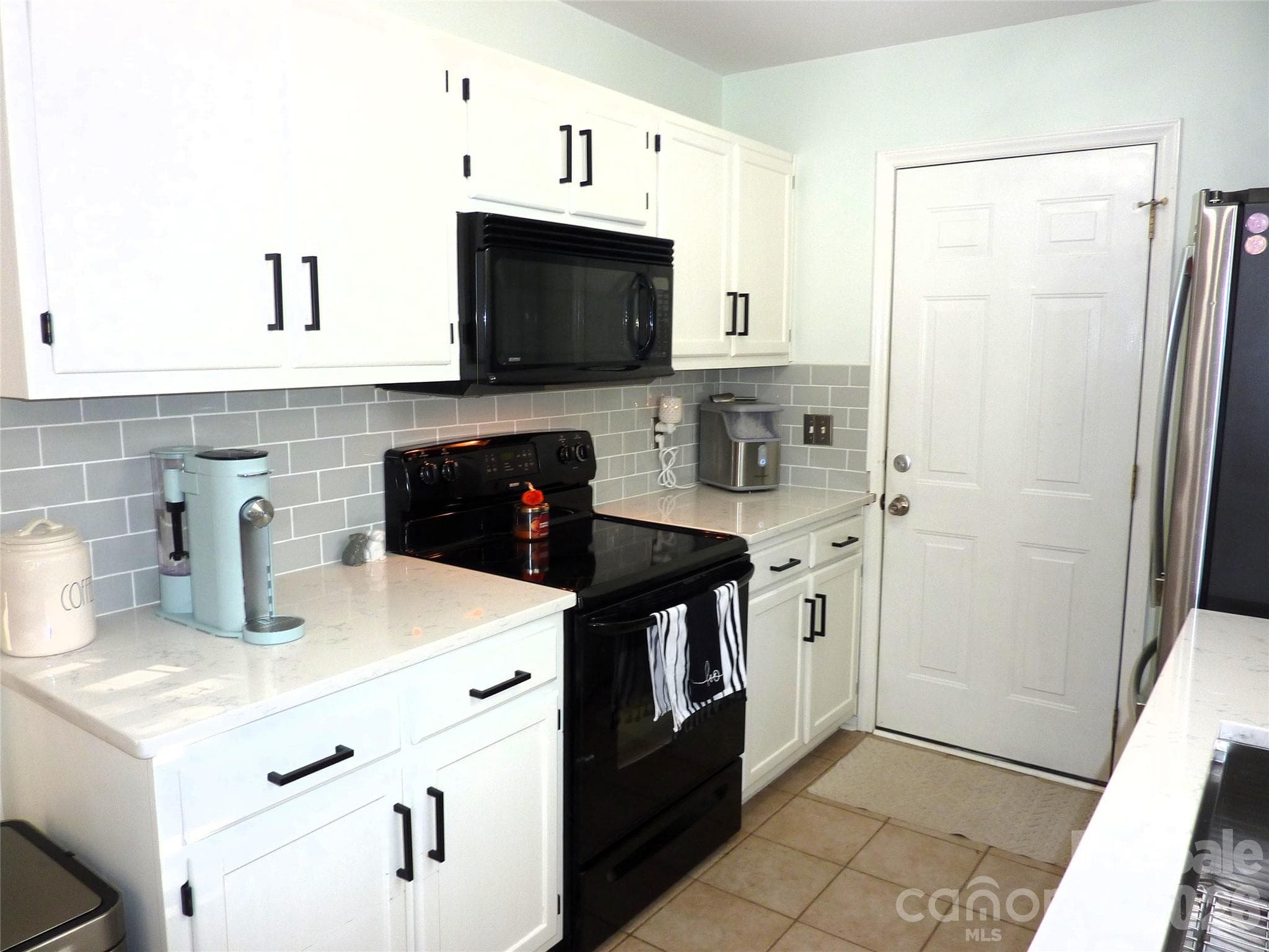 Single Family Residence at 3716 NW Winterberry Court, Concord, photo 14 of 33