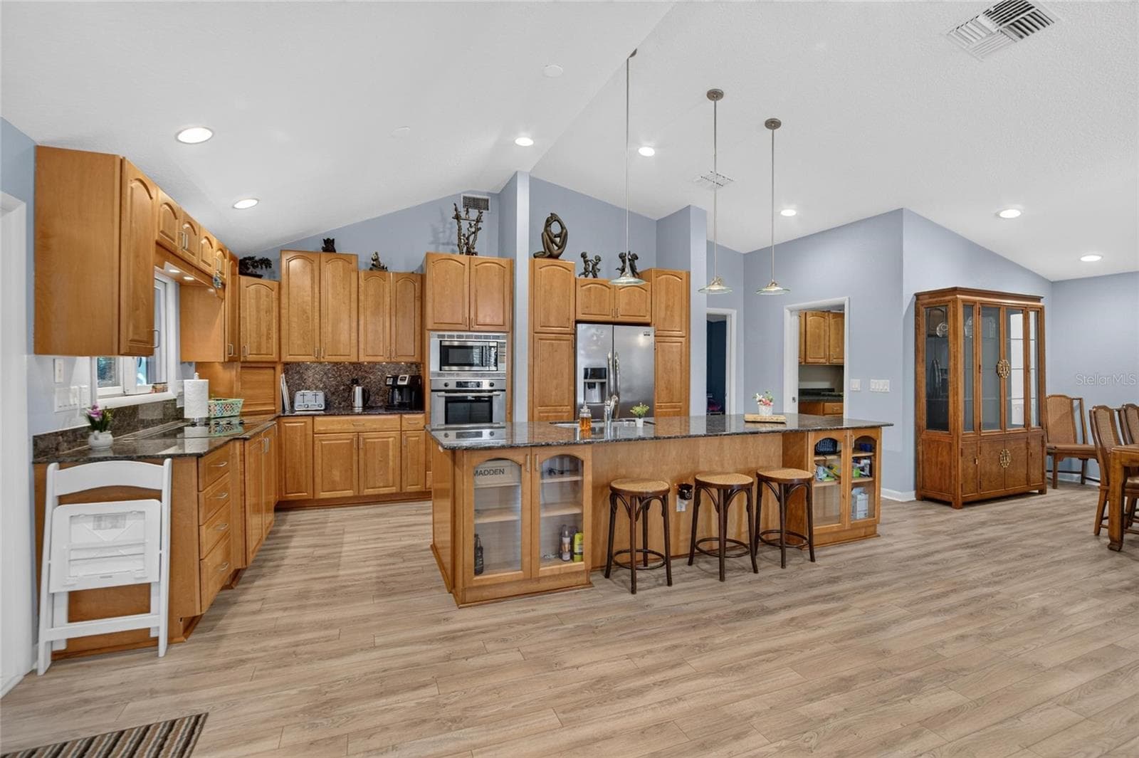 Single Family Residence at 712 DORADO CT, BRANDON, photo 11 of 81