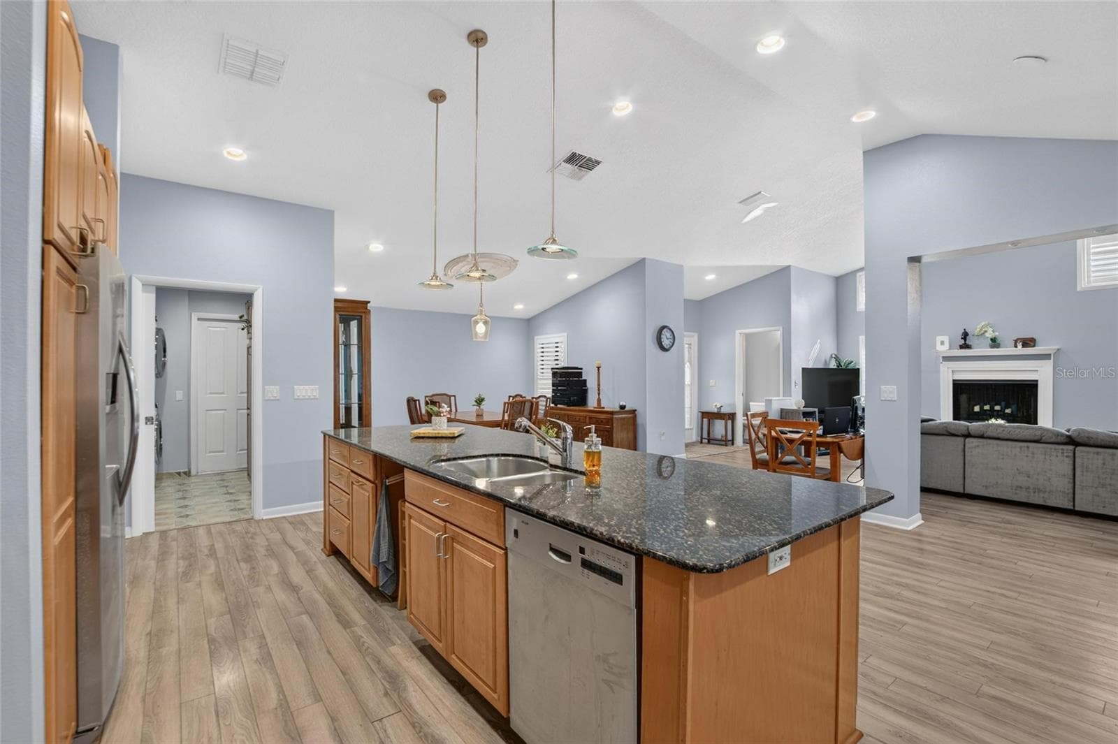 Single Family Residence at 712 DORADO CT, BRANDON, photo 13 of 81