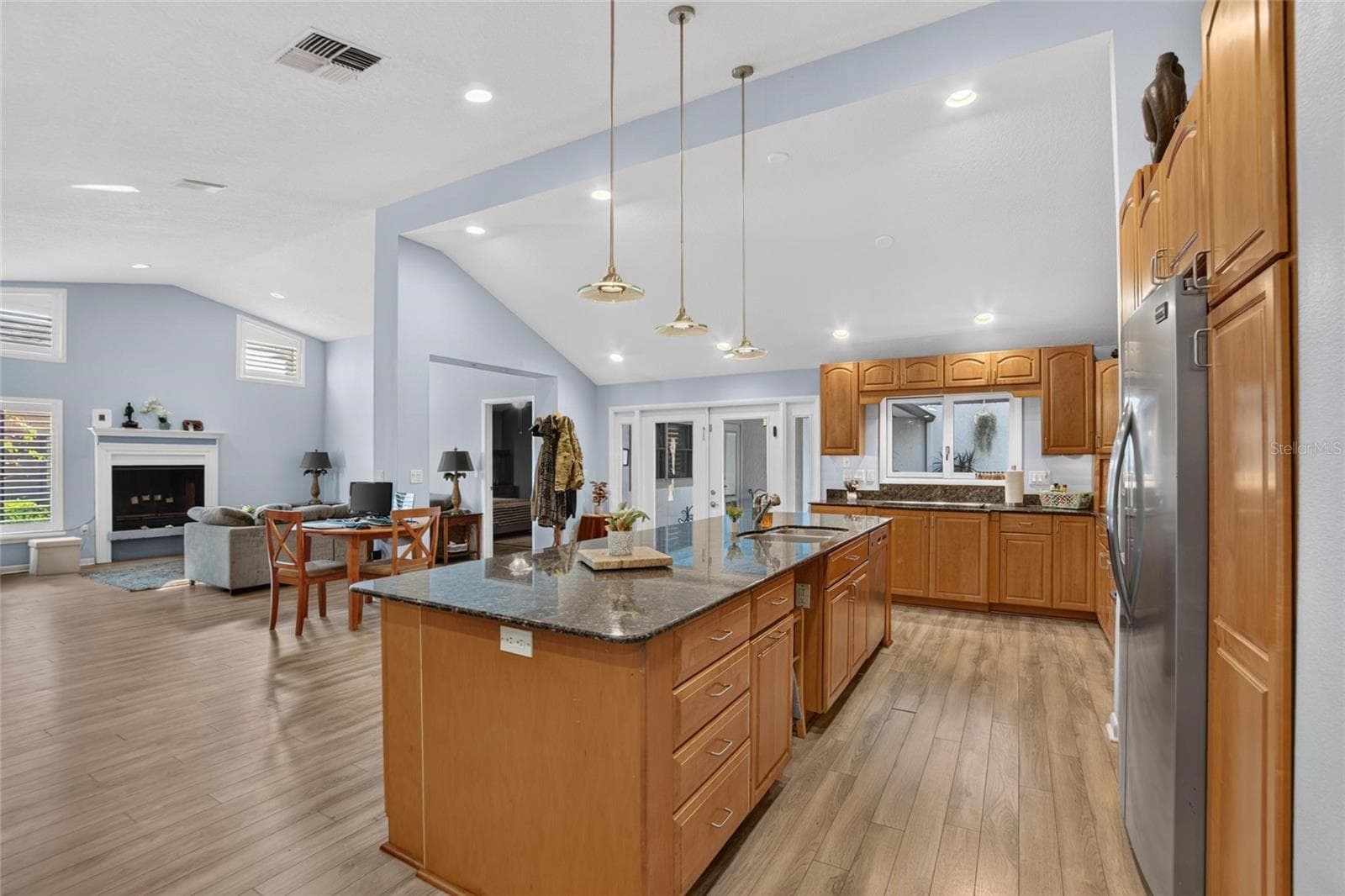 Single Family Residence at 712 DORADO CT, BRANDON, photo 15 of 81