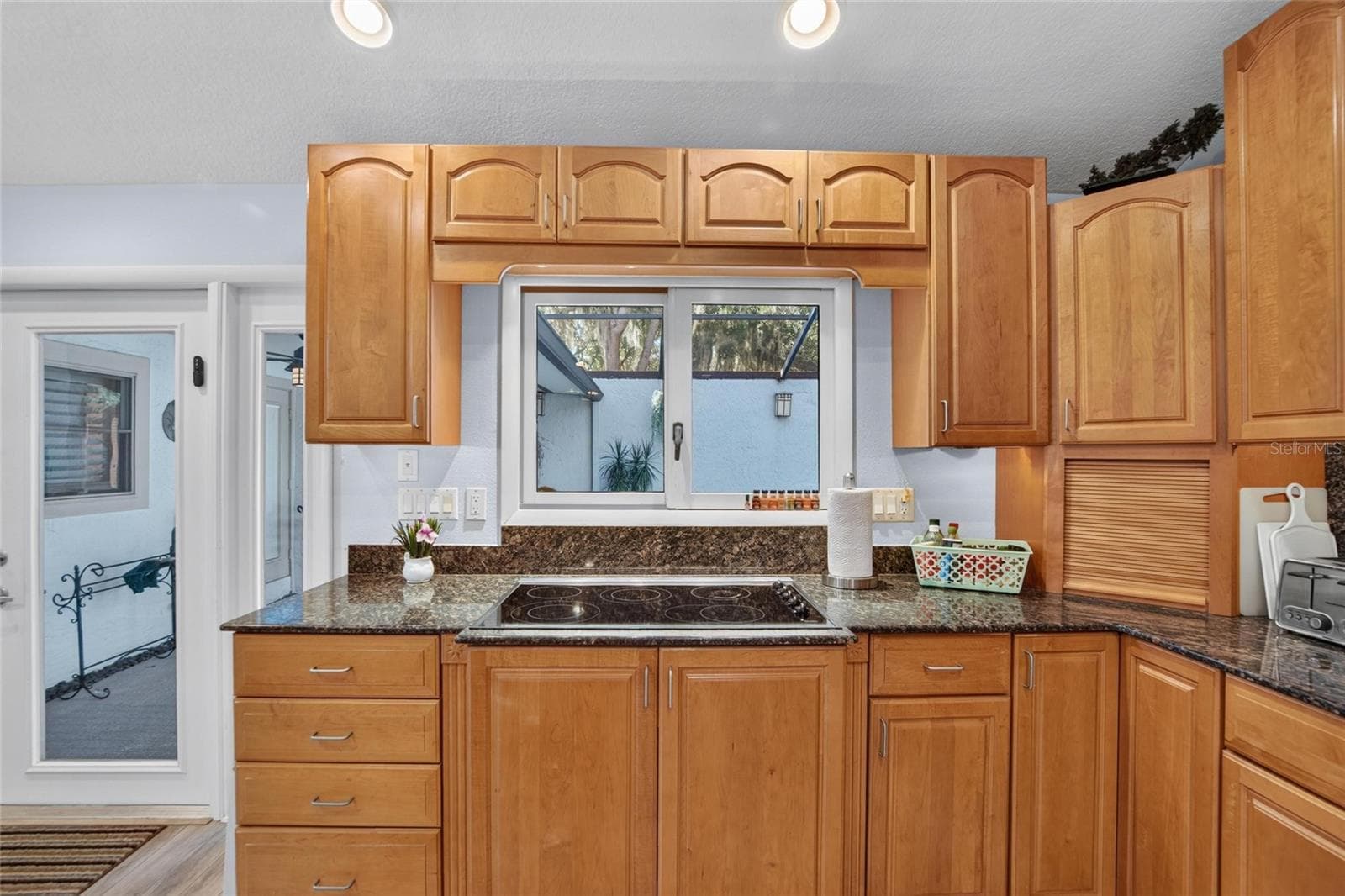 Single Family Residence at 712 DORADO CT, BRANDON, photo 18 of 81