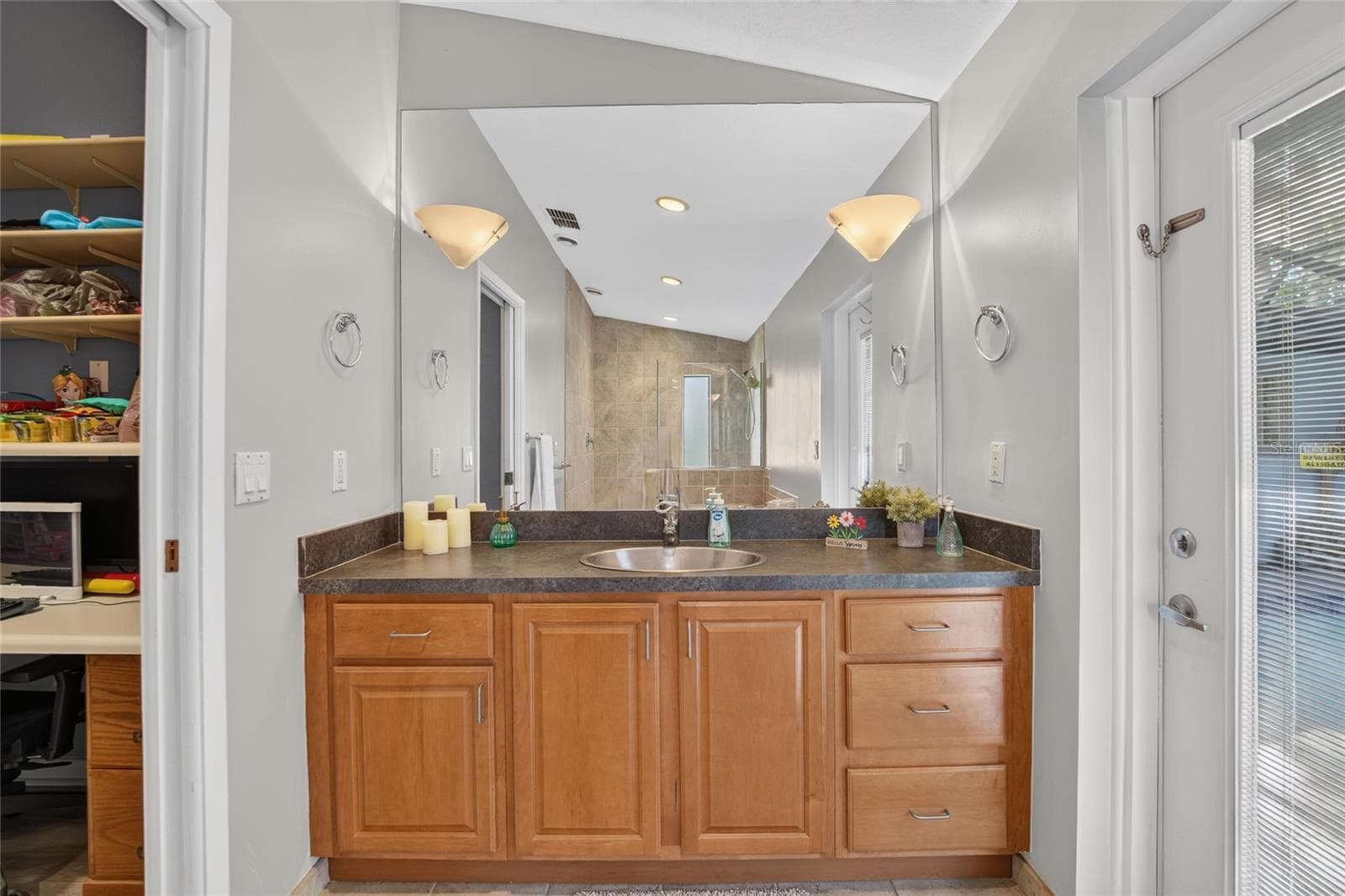 Single Family Residence at 712 DORADO CT, BRANDON, photo 31 of 81