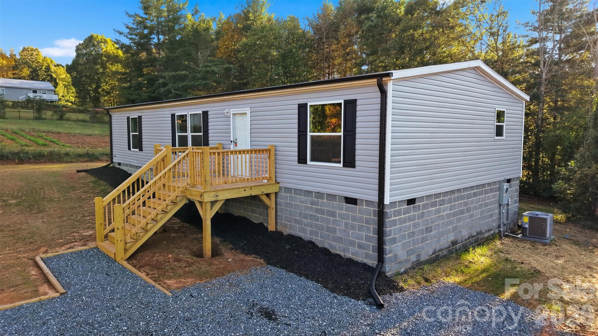 Single Family Residence at 4277 Chinquapin Circle, Lenoir, photo 5 of 39