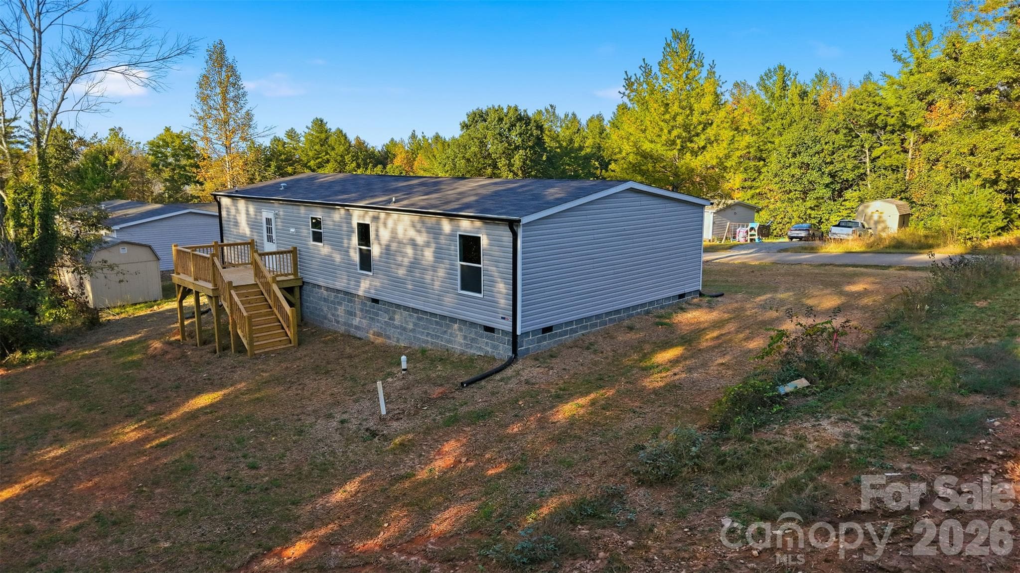 Single Family Residence at 4277 Chinquapin Circle, Lenoir, photo 6 of 39