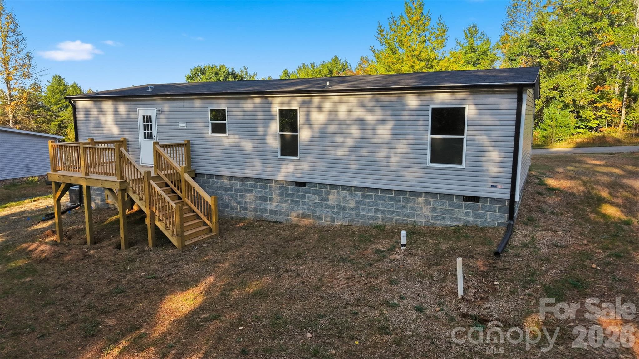 Single Family Residence at 4277 Chinquapin Circle, Lenoir, photo 7 of 39