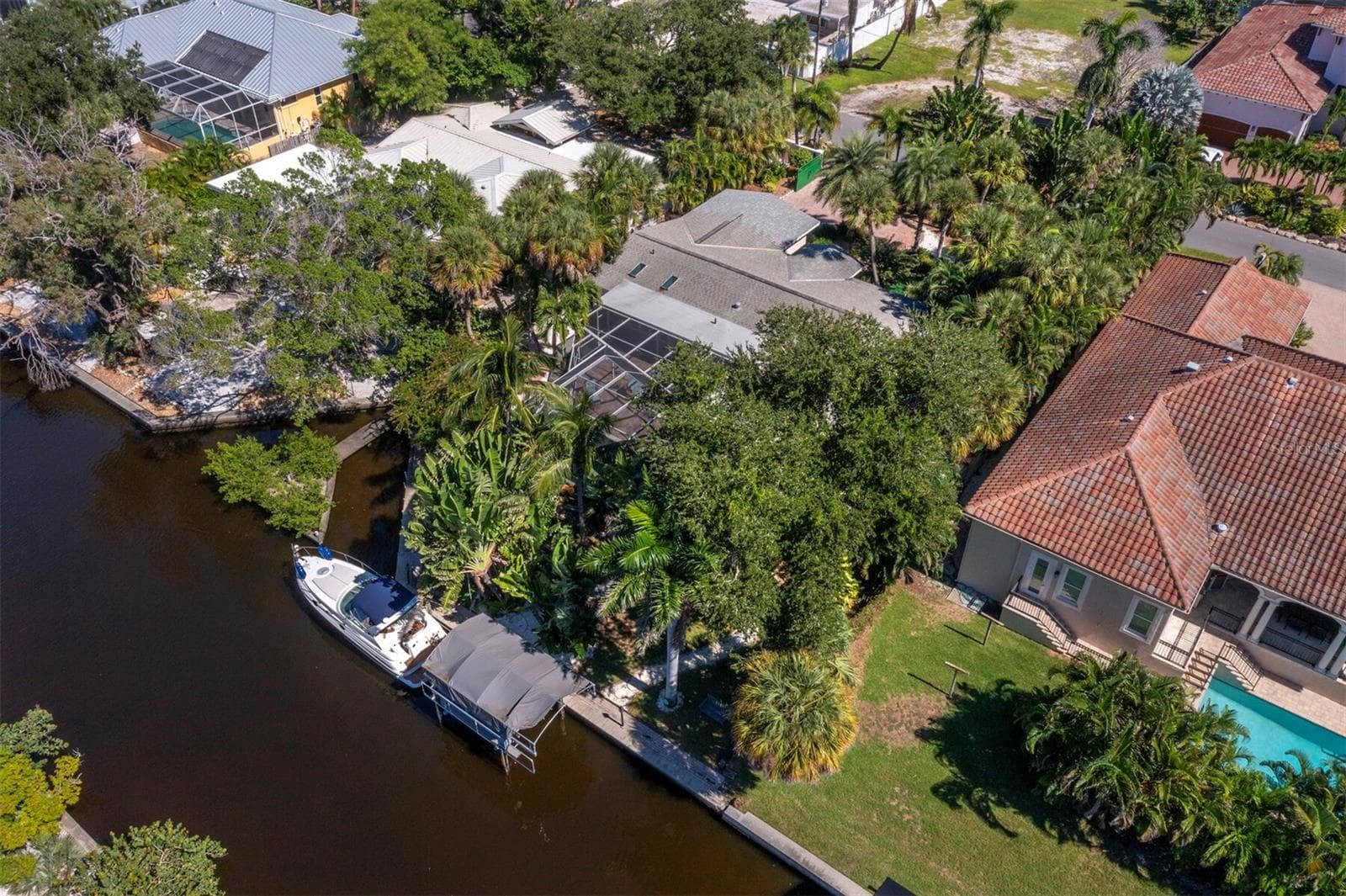 Single Family Residence at 5140 WINDWARD AVE, SARASOTA, photo 2 of 46