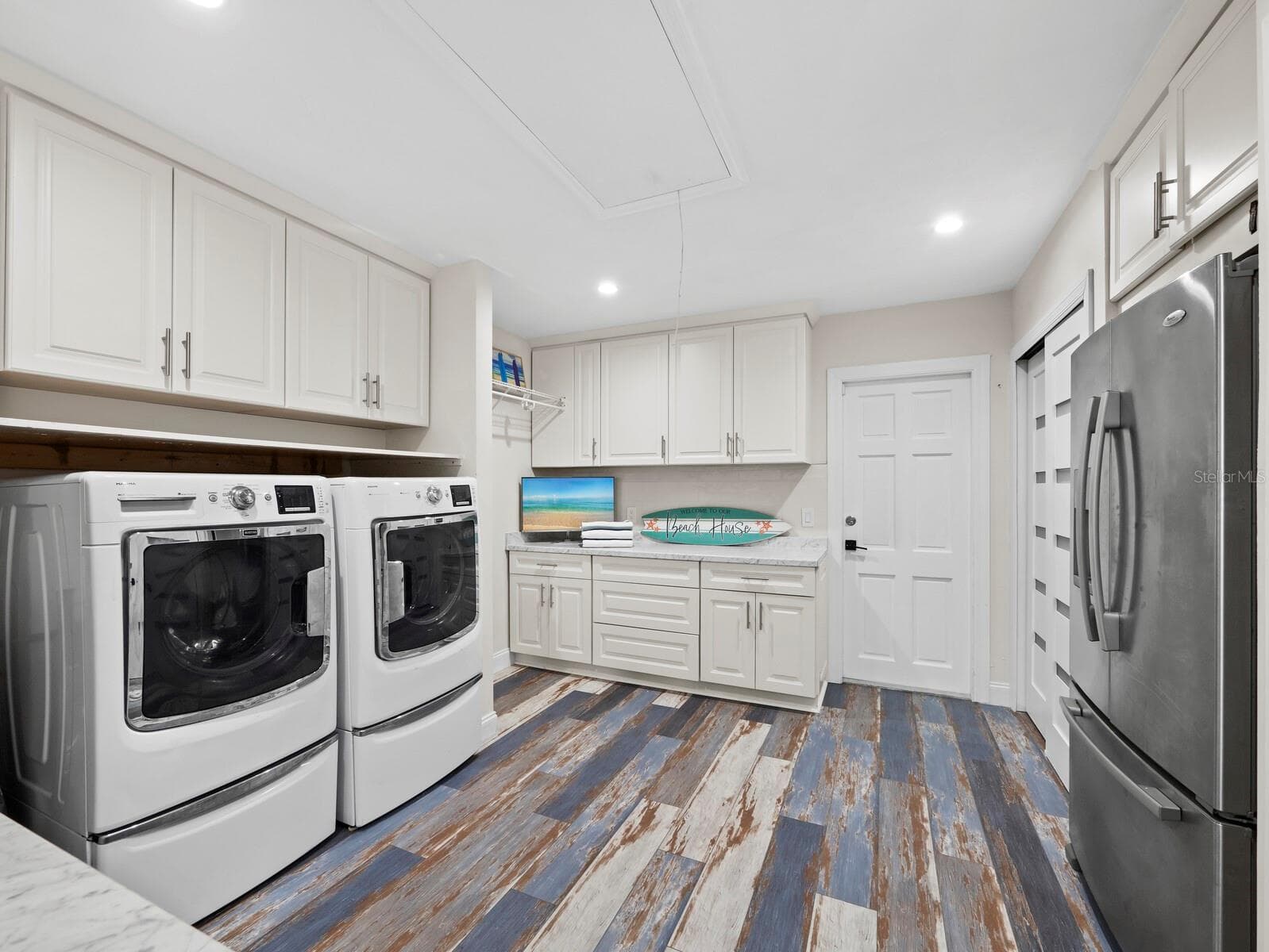 Single Family Residence at 5140 WINDWARD AVE, SARASOTA, photo 21 of 46