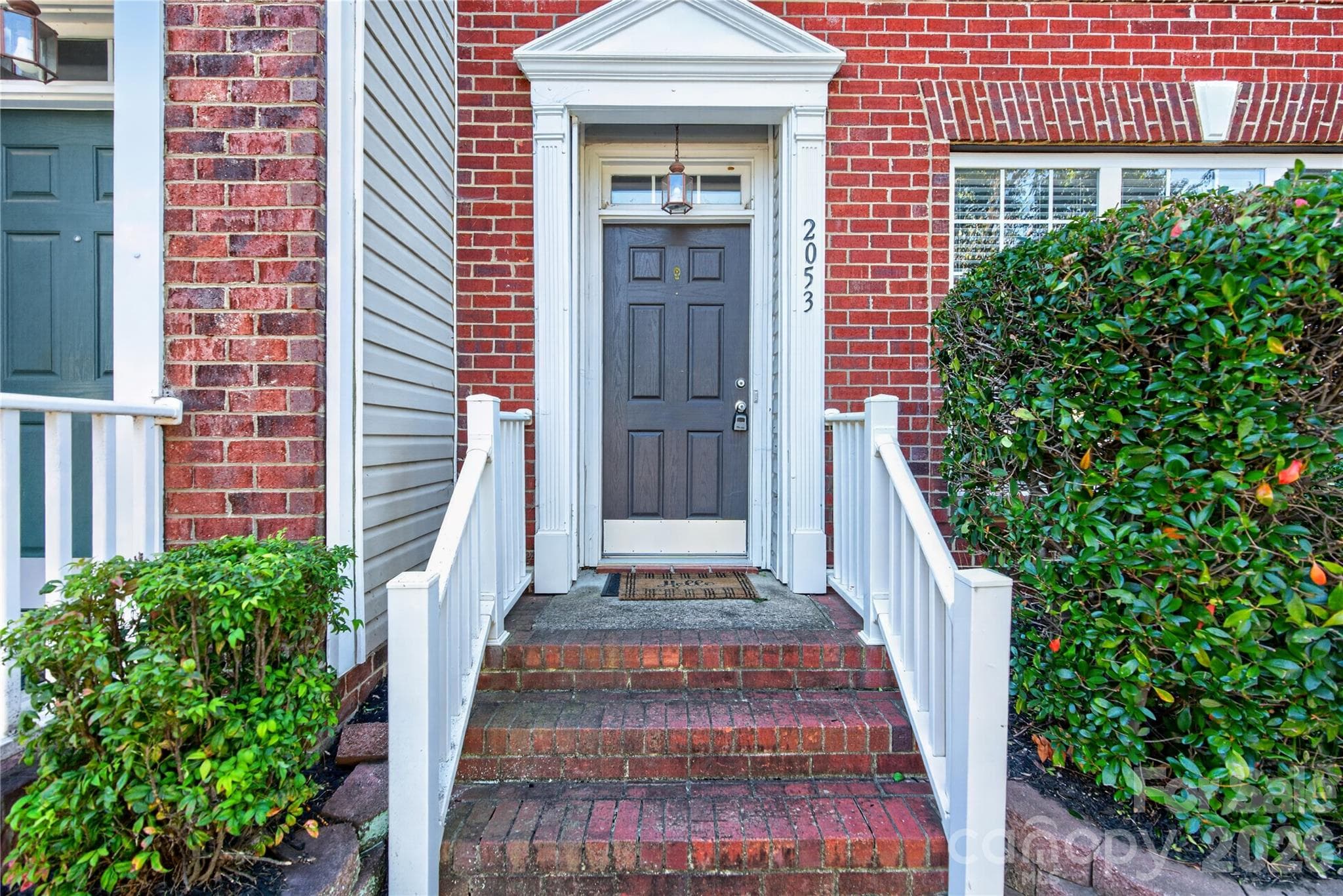Townhouse at 2053 Cambridge Beltway Drive, Charlotte, photo 2 of 40