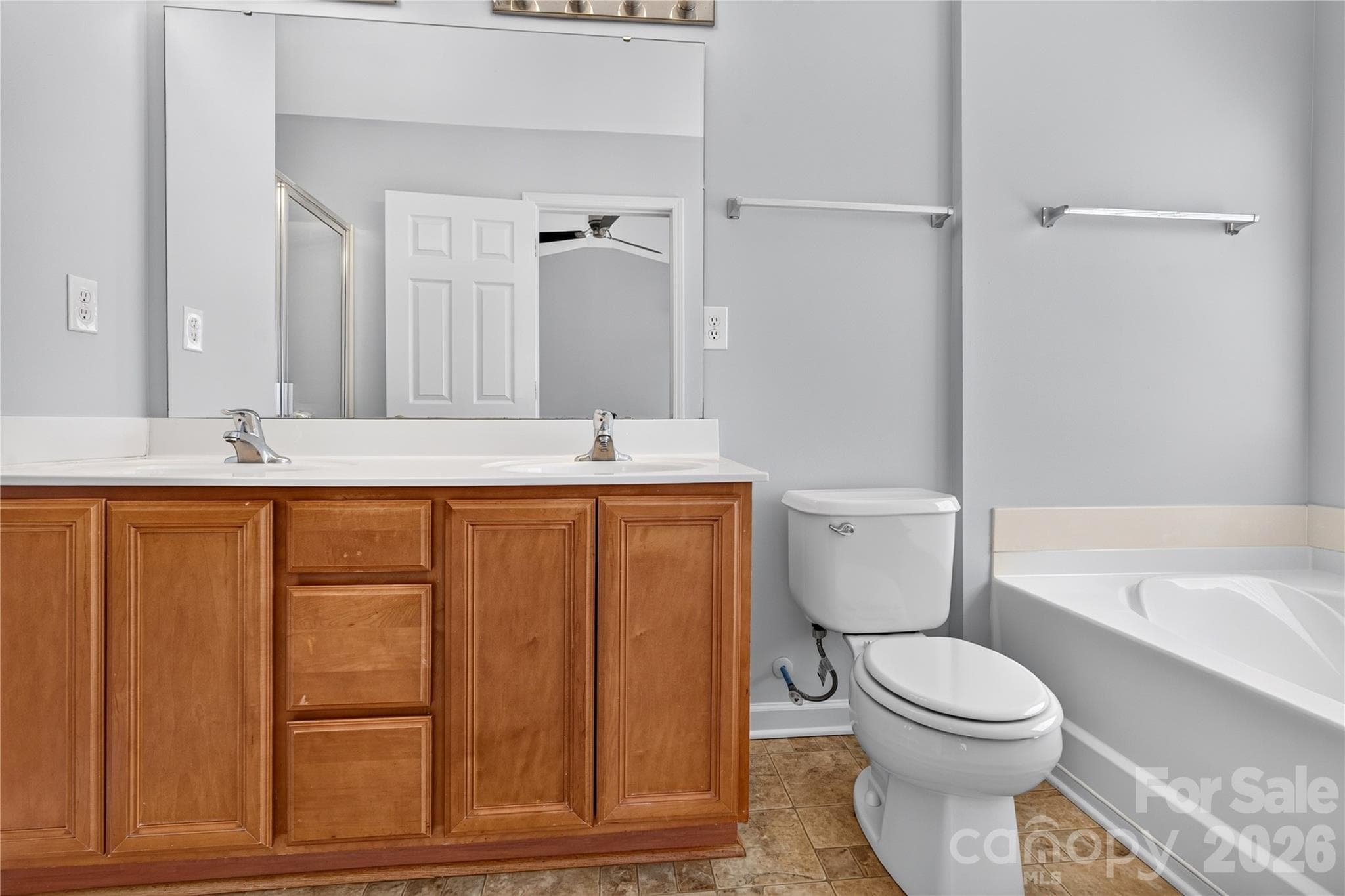 Townhouse at 2053 Cambridge Beltway Drive, Charlotte, photo 30 of 40
