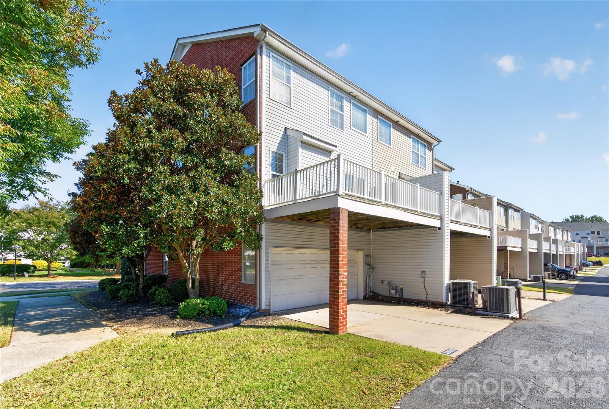 Townhouse at 2053 Cambridge Beltway Drive, Charlotte, photo 39 of 40