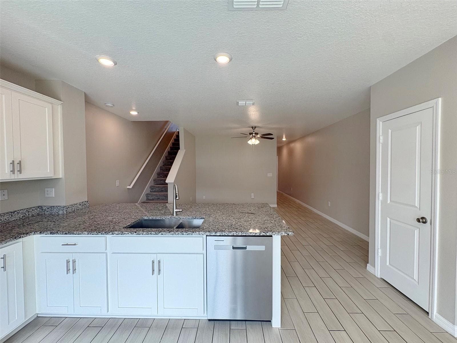 Townhouse at 1623 MIRABELLA CIR, DAVENPORT, photo 8 of 24