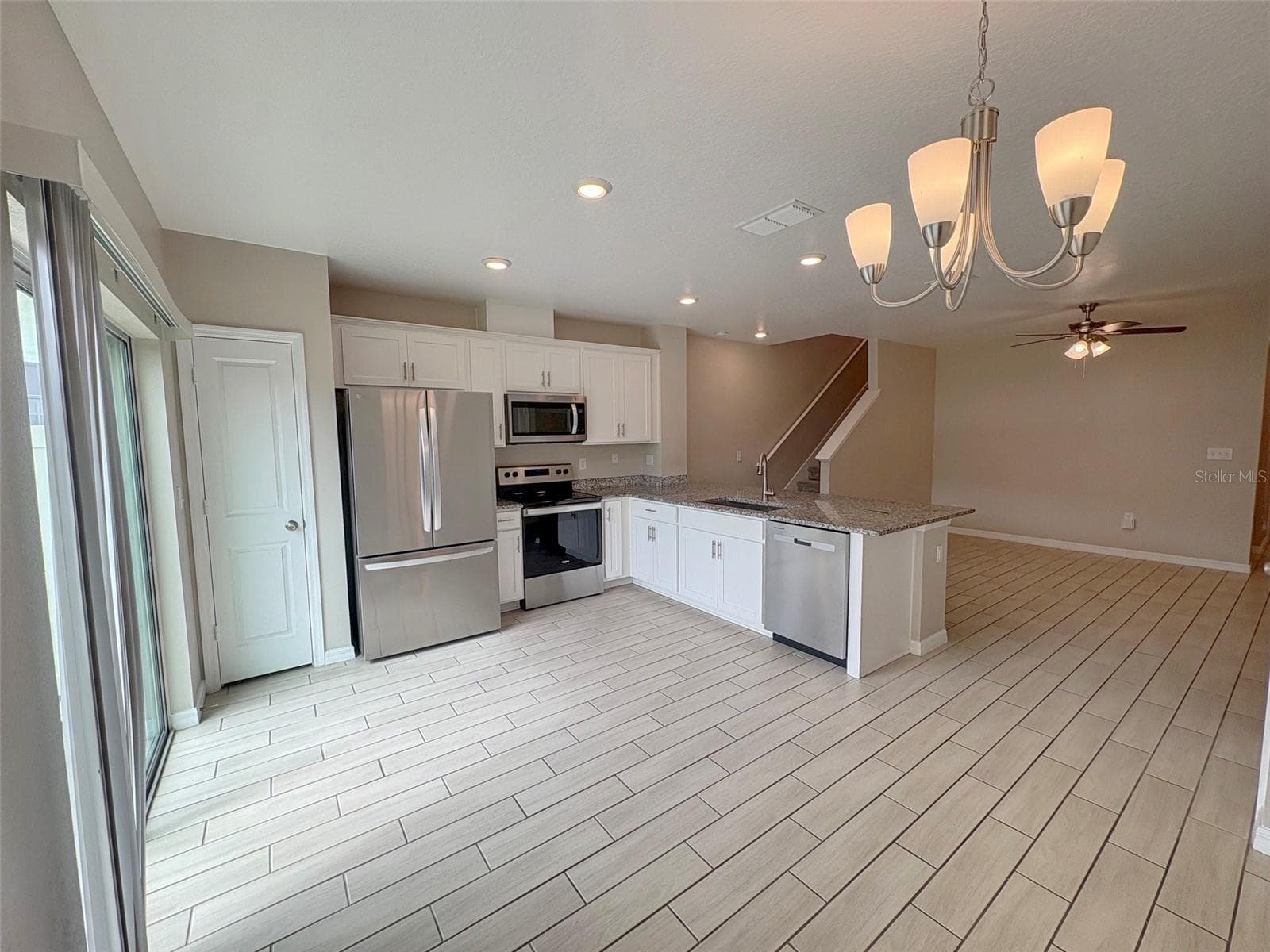 Townhouse at 1623 MIRABELLA CIR, DAVENPORT, photo 11 of 24
