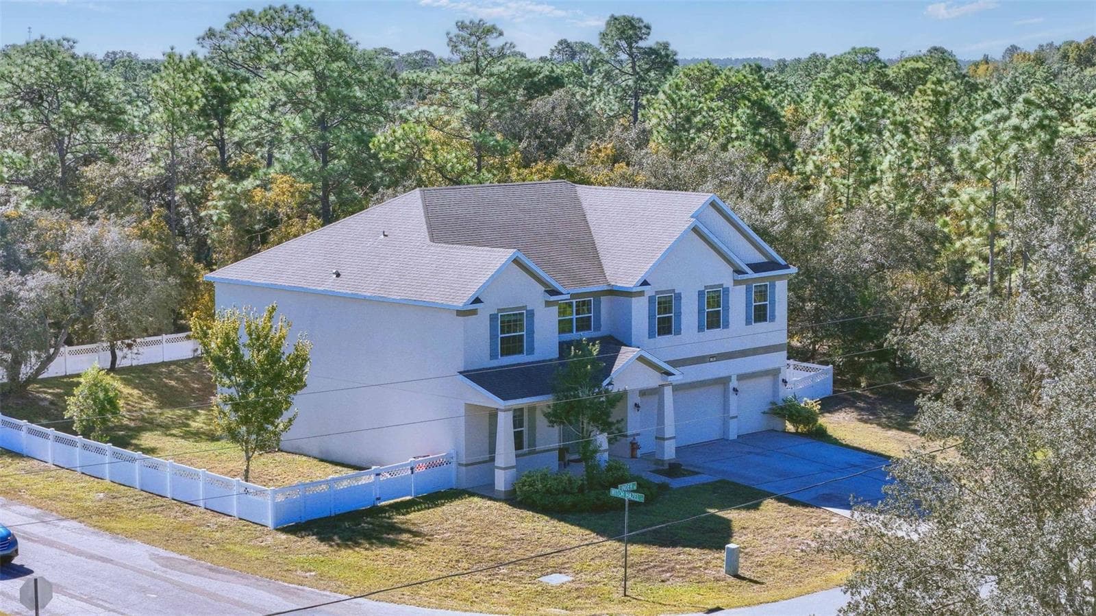 216 LINDER DR
