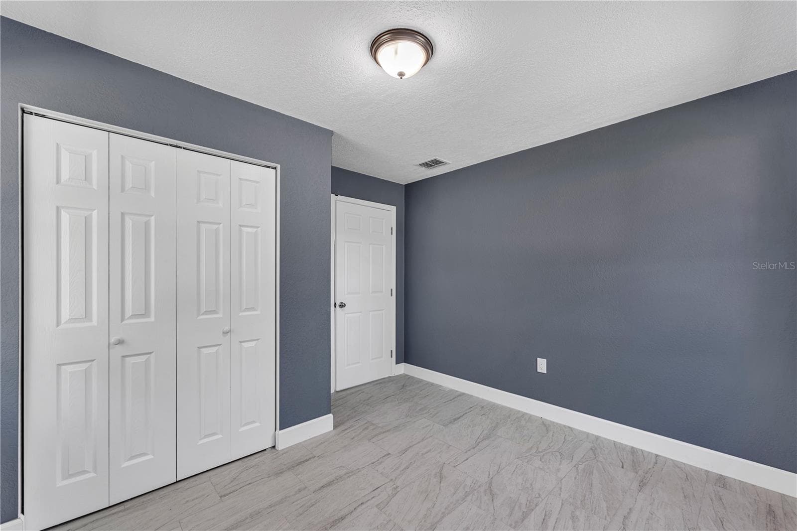 Single Family Residence at 29601 COUNTY ROAD 42, PAISLEY, photo 15 of 29