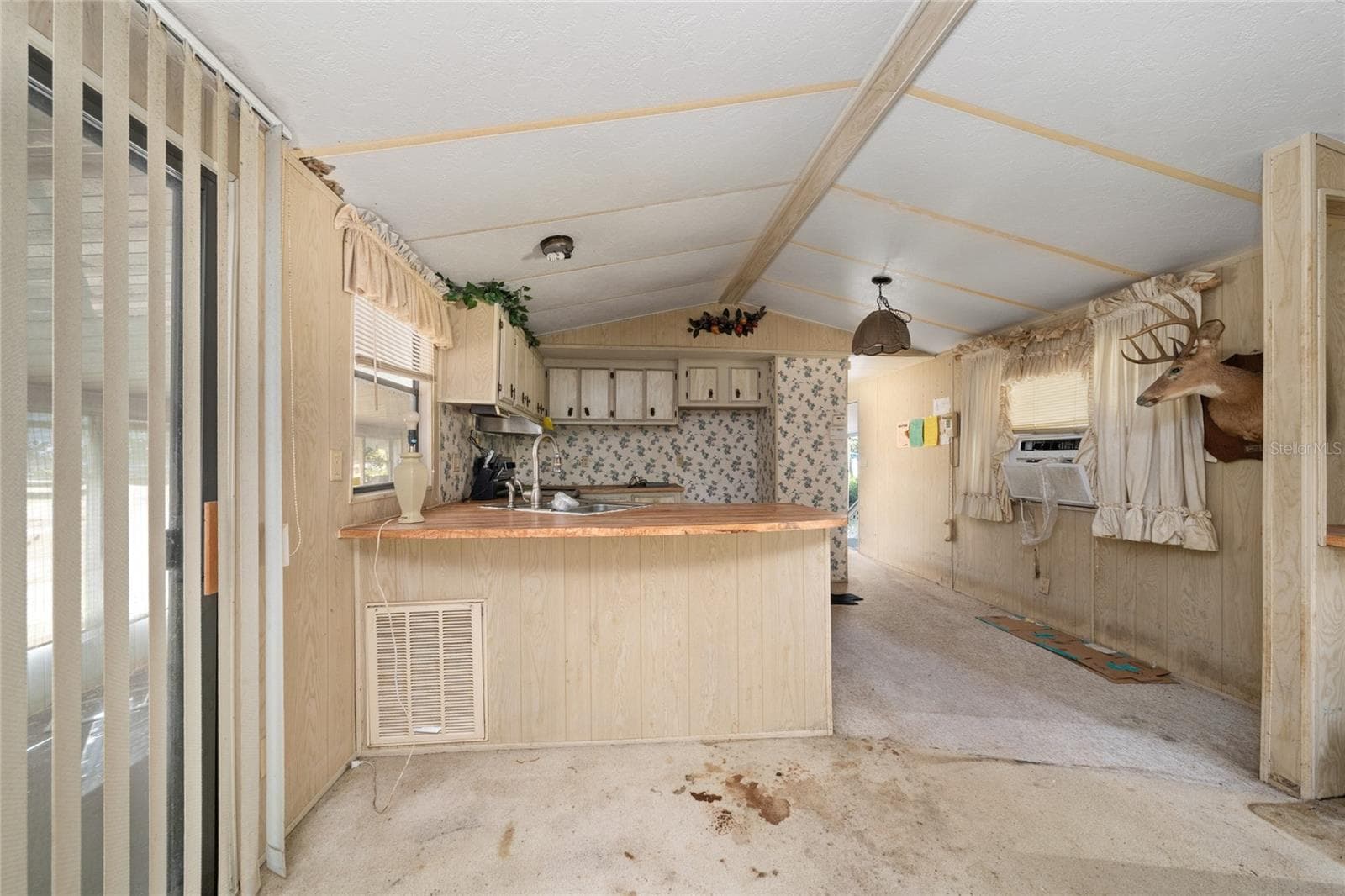 Manufactured Home at 7582 BERKLEY RD, POLK CITY, photo 18 of 32