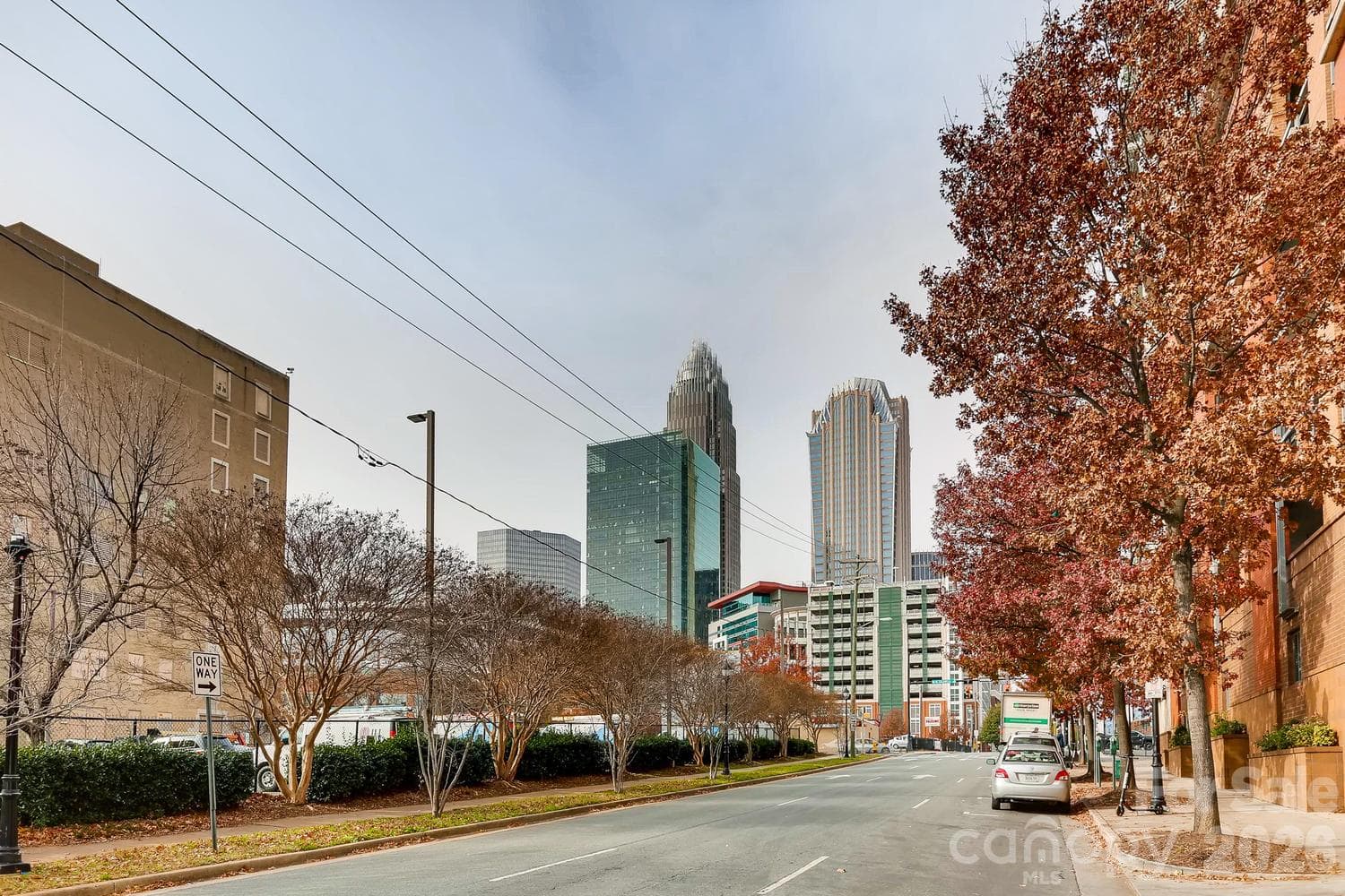 Retail at 525 E 6th Street, Charlotte